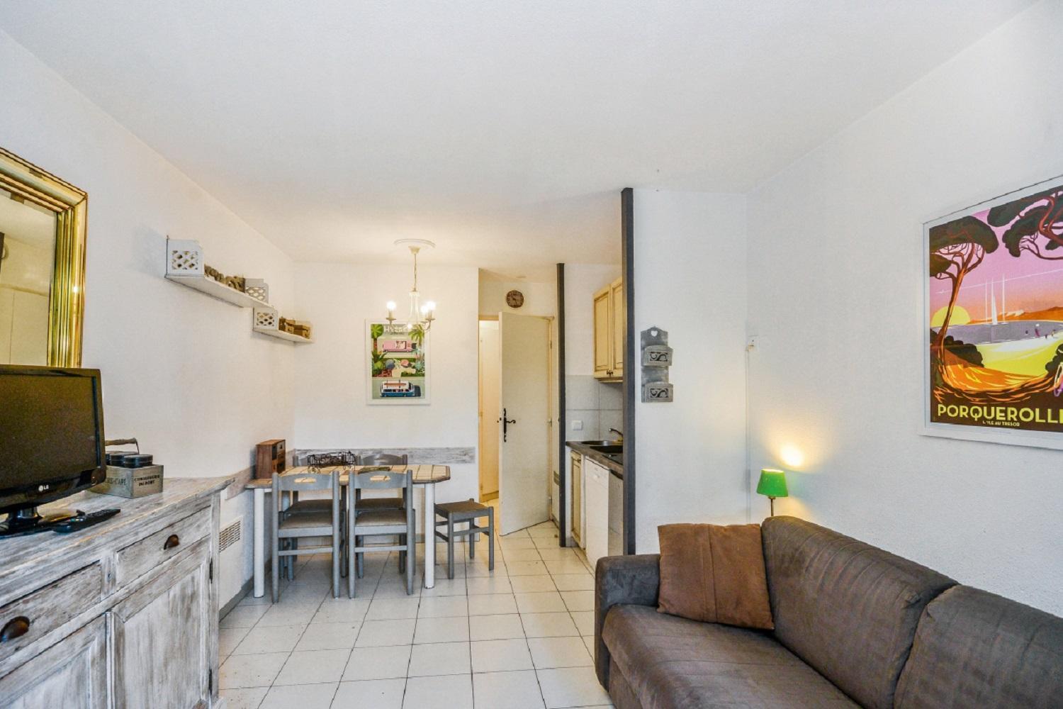 Residence La Pinede - Maeva Home Hyeres Ruang foto