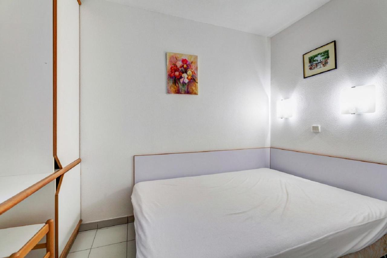 Residence La Pinede - Maeva Home Hyeres Ruang foto