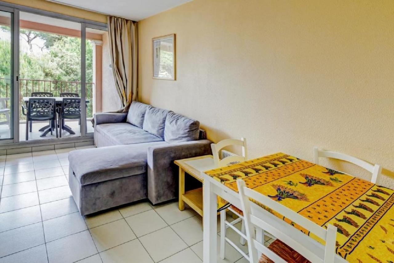 Residence La Pinede - Maeva Home Hyeres Bagian luar foto